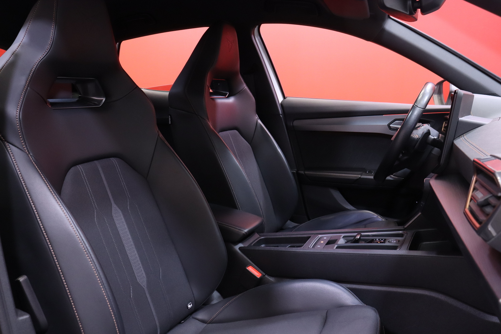 Cupra - Formentor - VZ 2,0 TSI 228 kW 4Drive DSG - Maastoauto