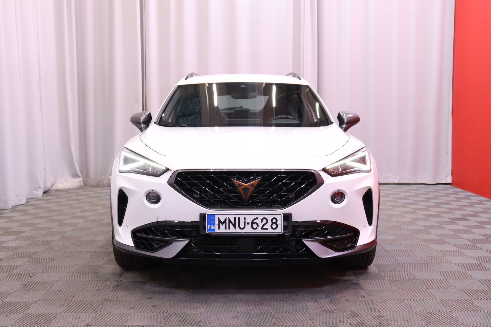 Cupra - Formentor - VZ 2,0 TSI 228 kW 4Drive DSG - Maastoauto