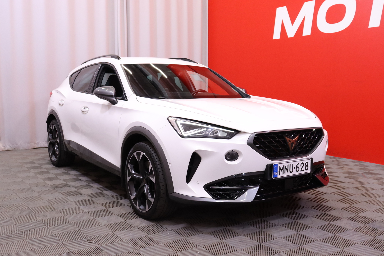 Cupra - Formentor - VZ 2,0 TSI 228 kW 4Drive DSG - Maastoauto