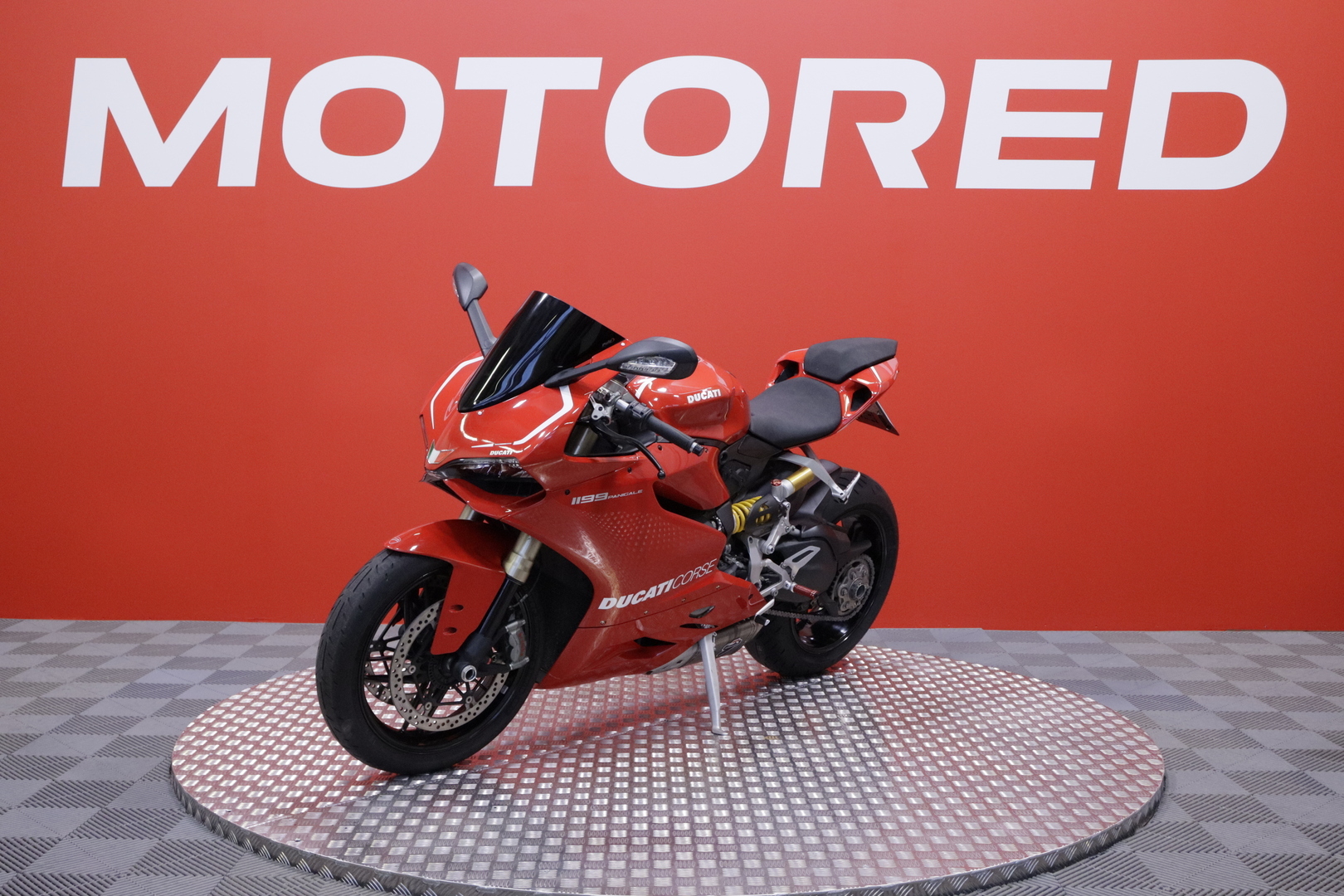 Ducati - 1199 - Panigale // Shifter / Desmot tehty / DTC / Termignoni // - Moottoripyörä