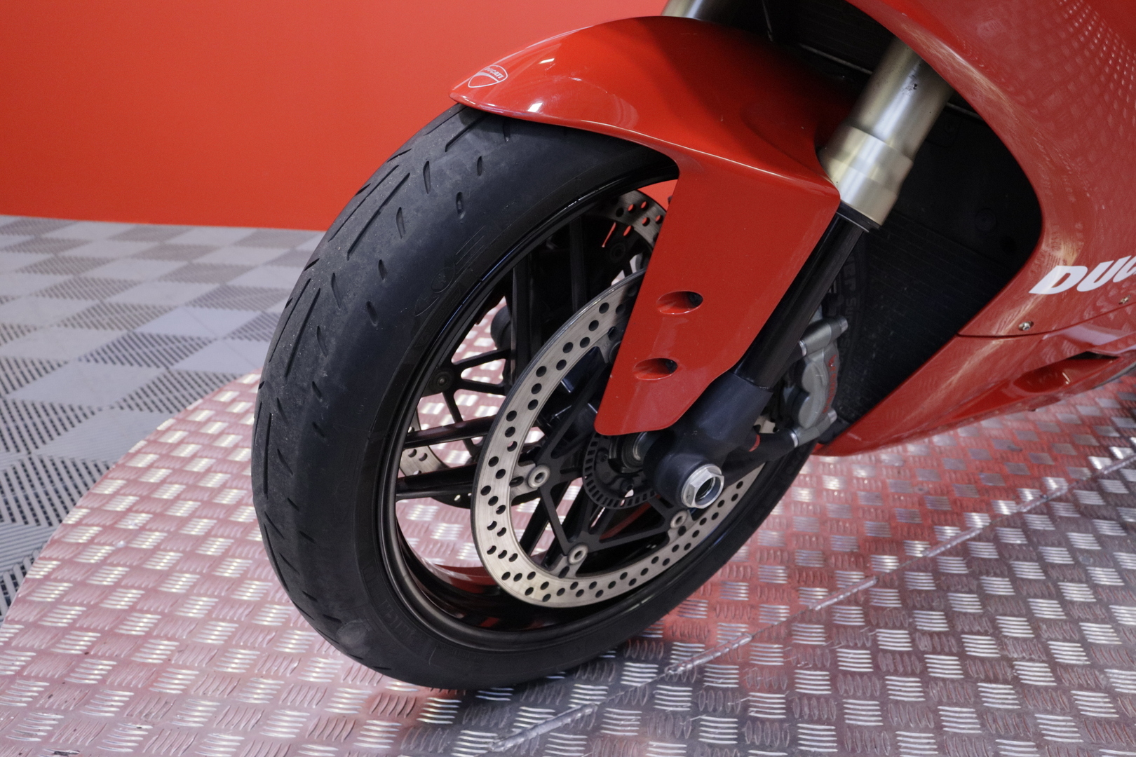 Ducati - 1199 - Panigale // Shifter / Desmot tehty / DTC / Termignoni // - Moottoripyörä