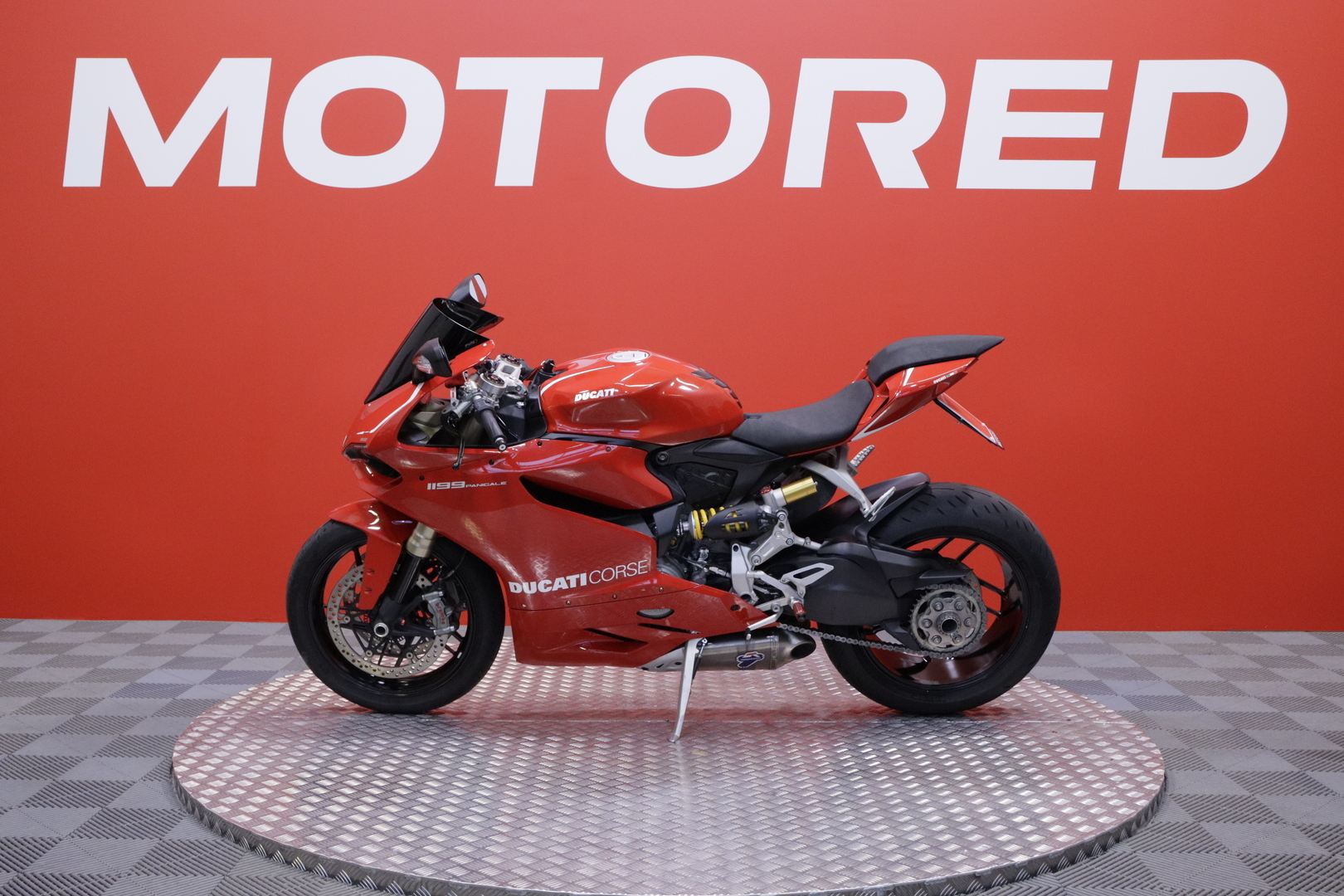 Ducati - 1199 - Panigale // Shifter / Desmot tehty / DTC / Termignoni // - Moottoripyörä