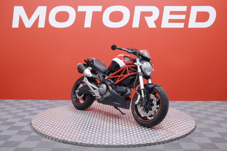 Ducati - MONSTER - 696 ABS // Suomi-pyörä / Sliparit / Huoltokirja // - Moottoripyörä