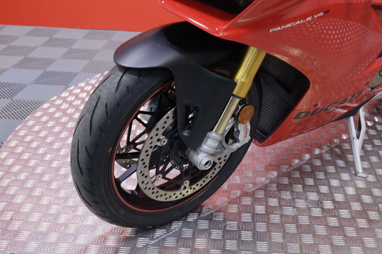 Ducati - PANIGALE V4 - V4S // Huoltokirja / DQS / Öhlins / Ajomodet / Mukautettavat säädöt YMS! // - Moottoripyörä