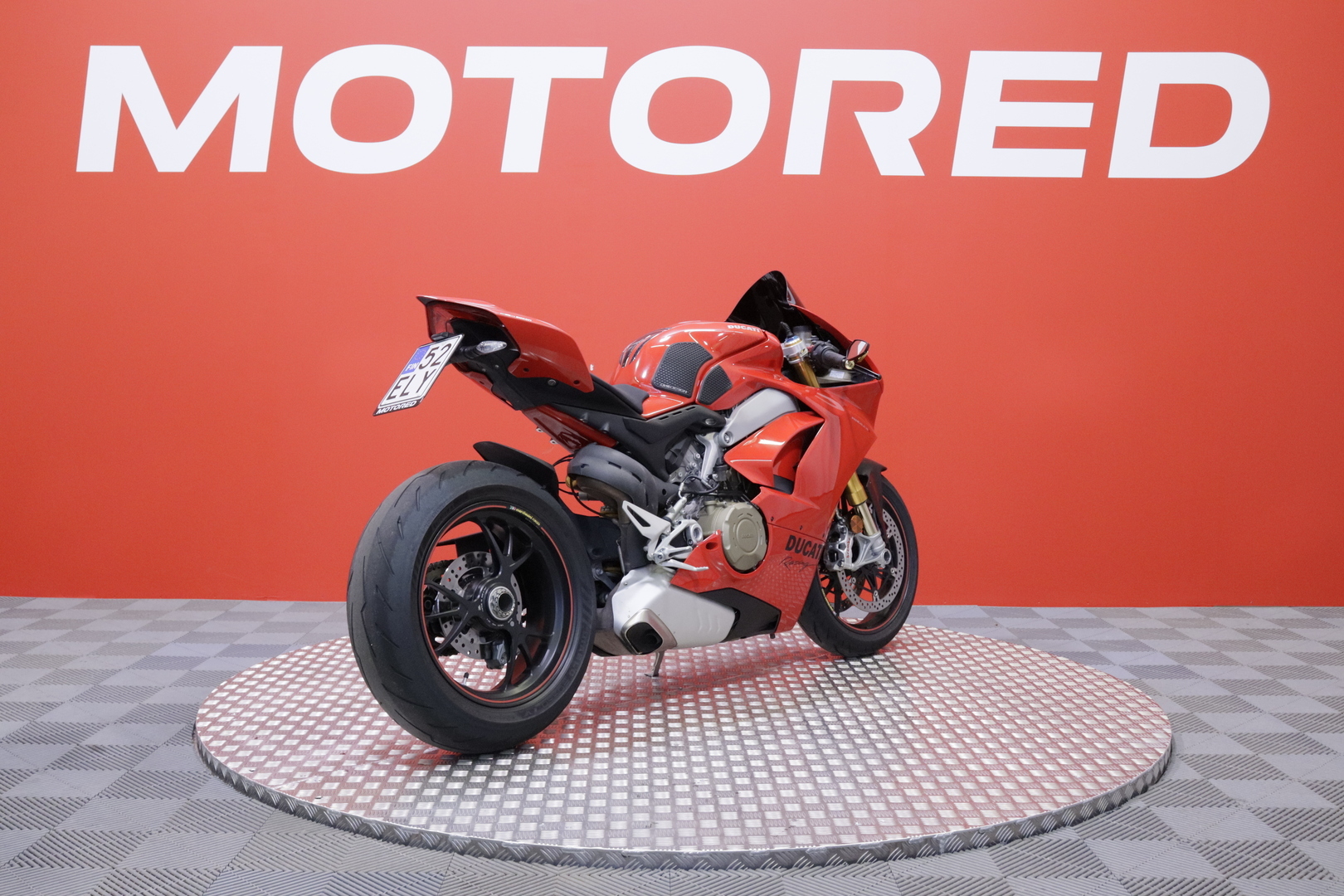 Ducati - PANIGALE V4 - V4S // Huoltokirja / DQS / Öhlins / Ajomodet / Mukautettavat säädöt YMS! // - Moottoripyörä
