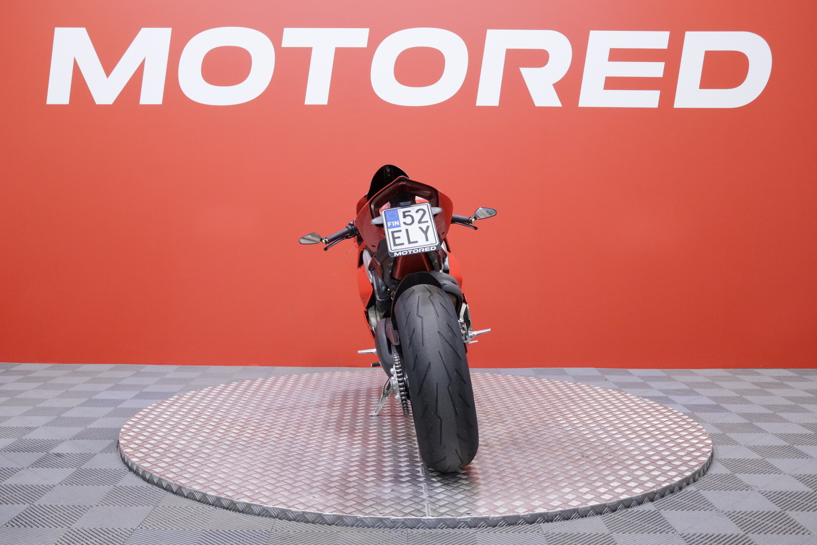 Ducati - PANIGALE V4 - V4S // Huoltokirja / DQS / Öhlins / Ajomodet / Mukautettavat säädöt YMS! // - Moottoripyörä