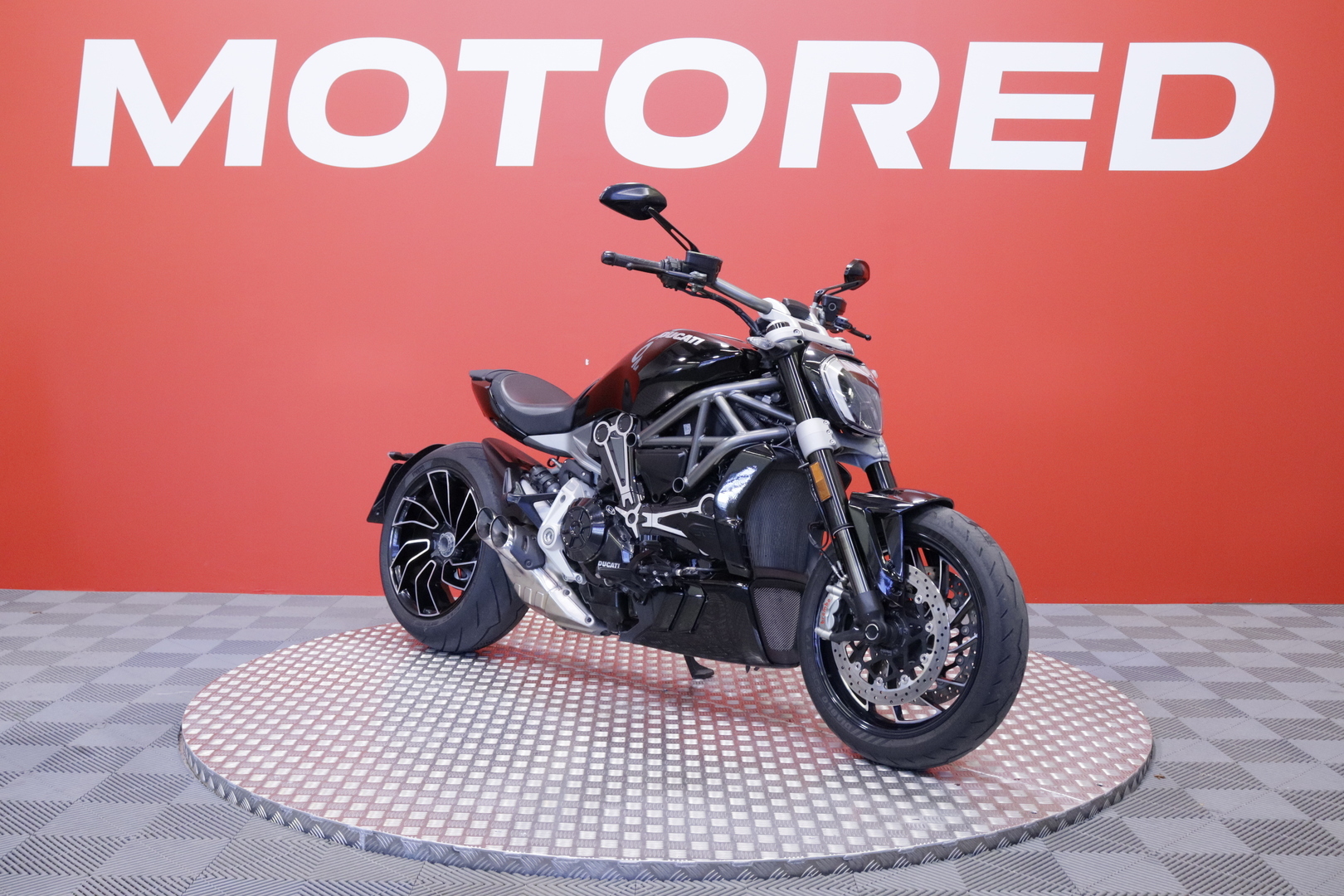 Ducati - XDIAVEL - S // Harvinainen S malli! / Huoltokirja / ABS / Vakkari / Keyless / Bluetooth // - Moottoripyörä