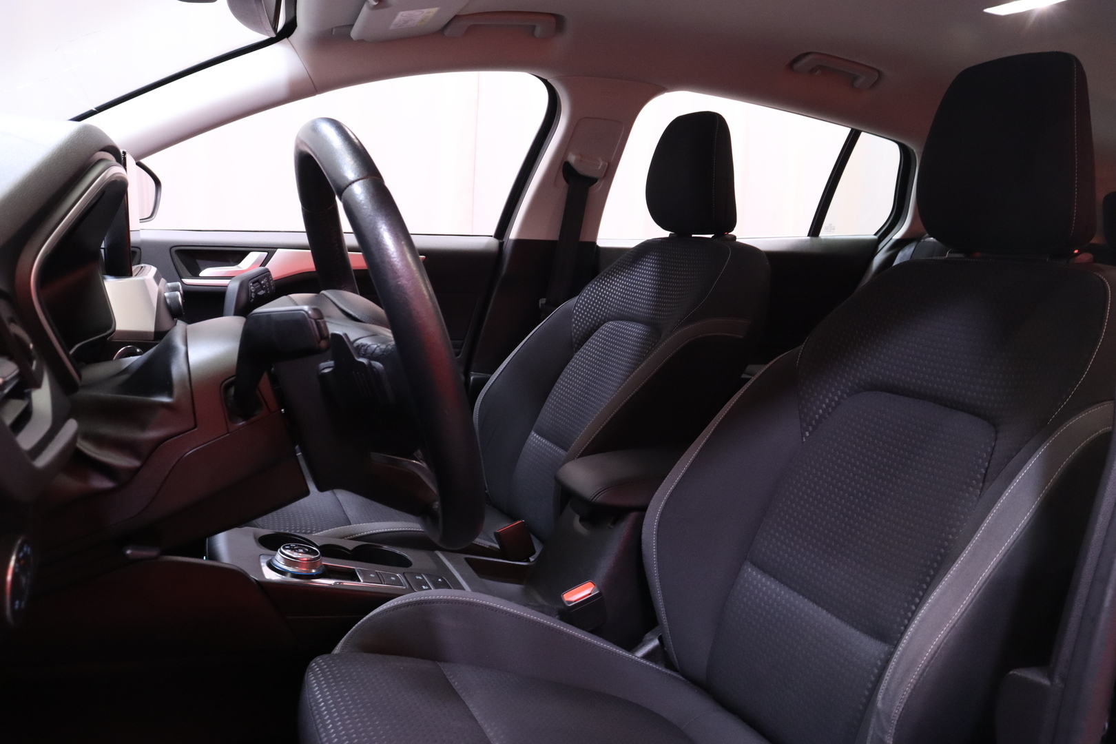 Ford - Focus - 1,5 TDCi 120hv PowerShift Trend Wagon - Farmari