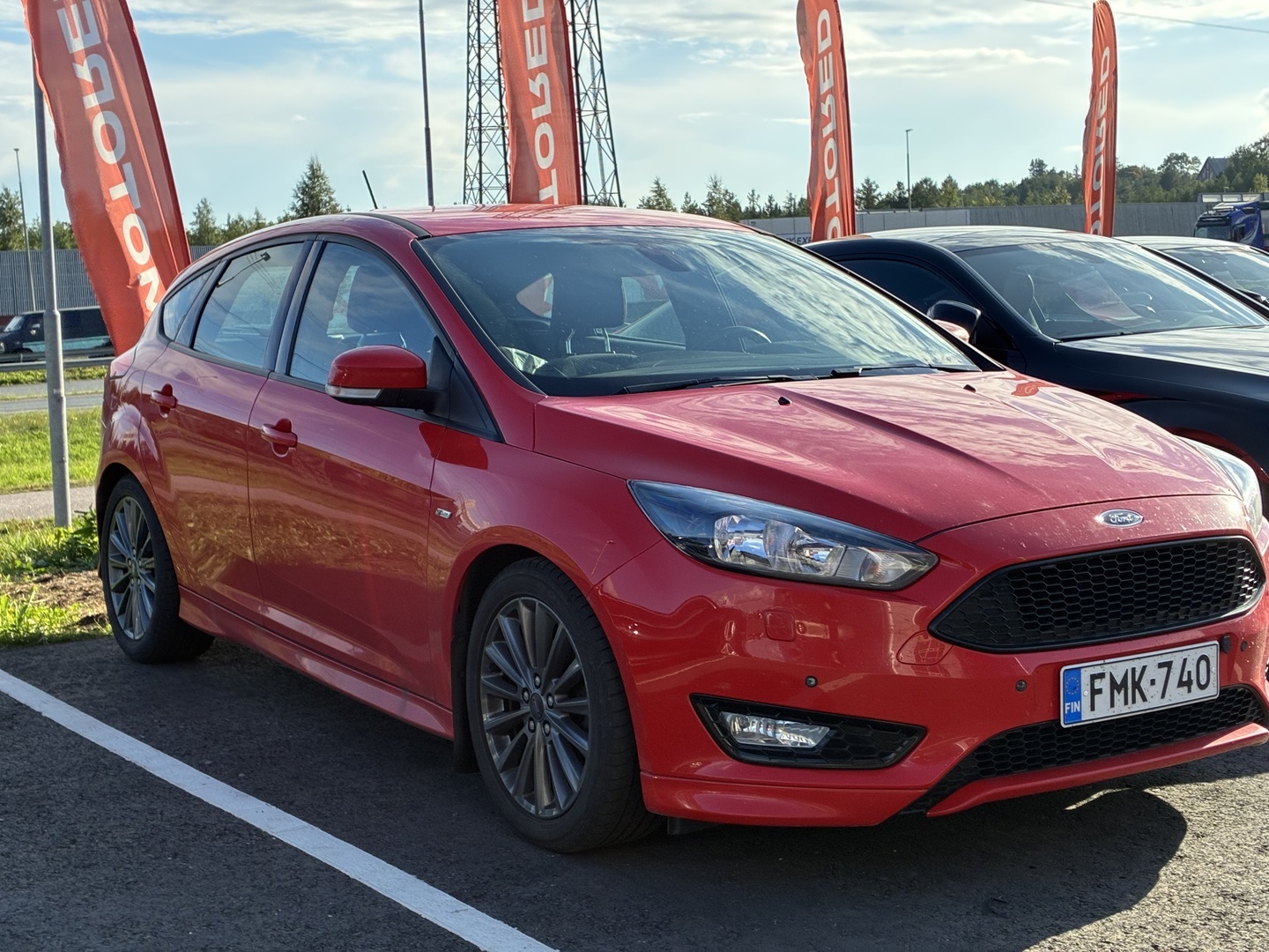 Ford - Focus - 1,0 EcoBoost 125 hv Start/Stop M6 ST-Line 5-ovinen - Viistoperä