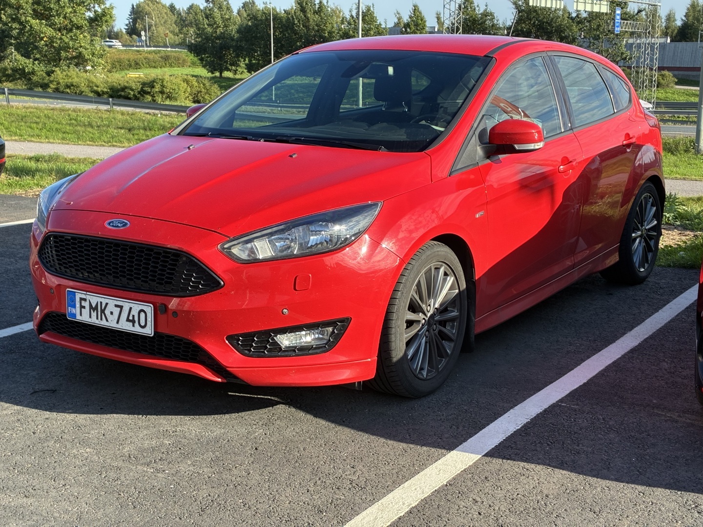 Ford - Focus - 1,0 EcoBoost 125 hv Start/Stop M6 ST-Line 5-ovinen - Viistoperä