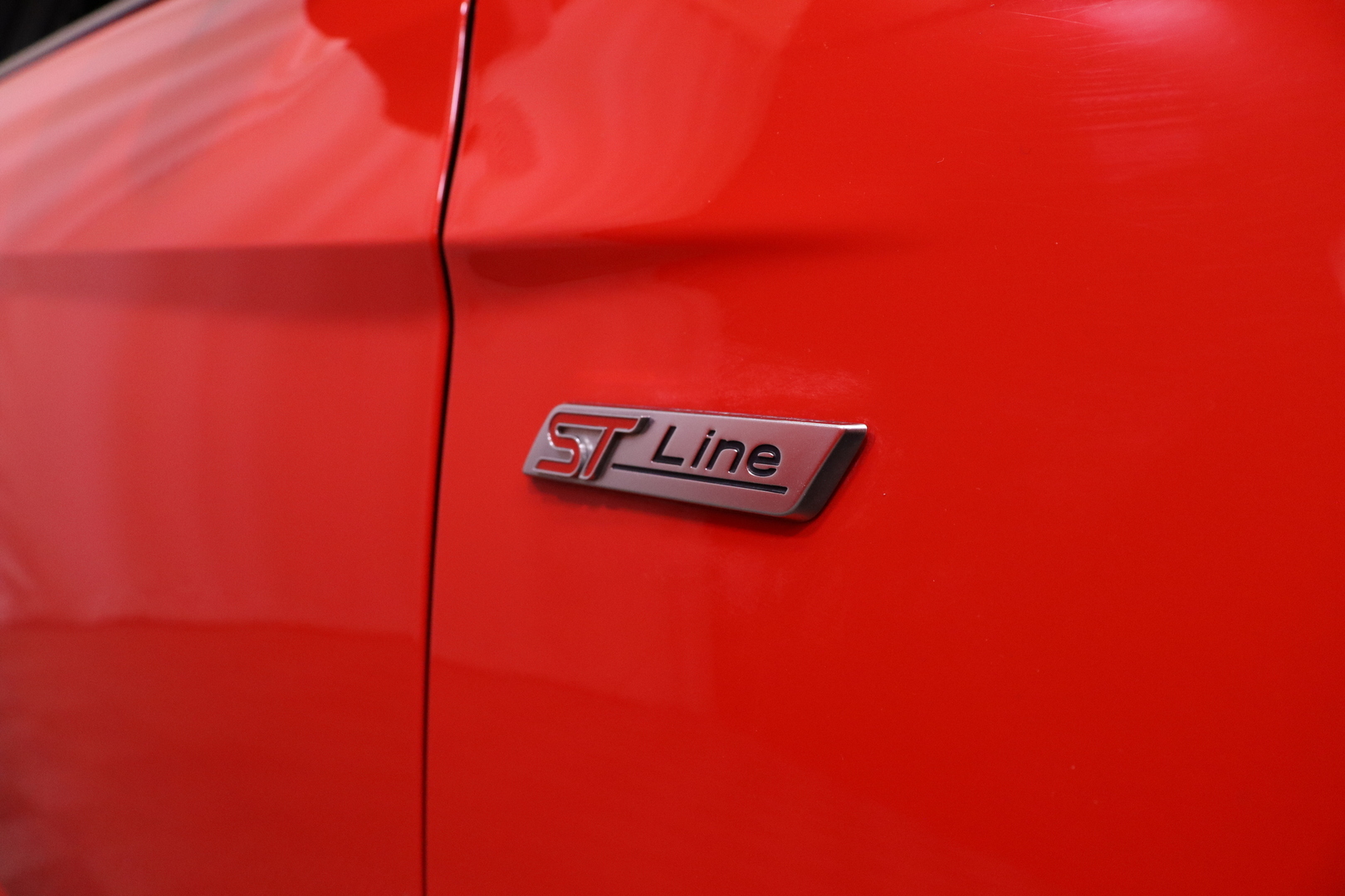 Ford - Focus - 1,0 EcoBoost 125 hv Start/Stop M6 ST-Line 5-ovinen - Viistoperä
