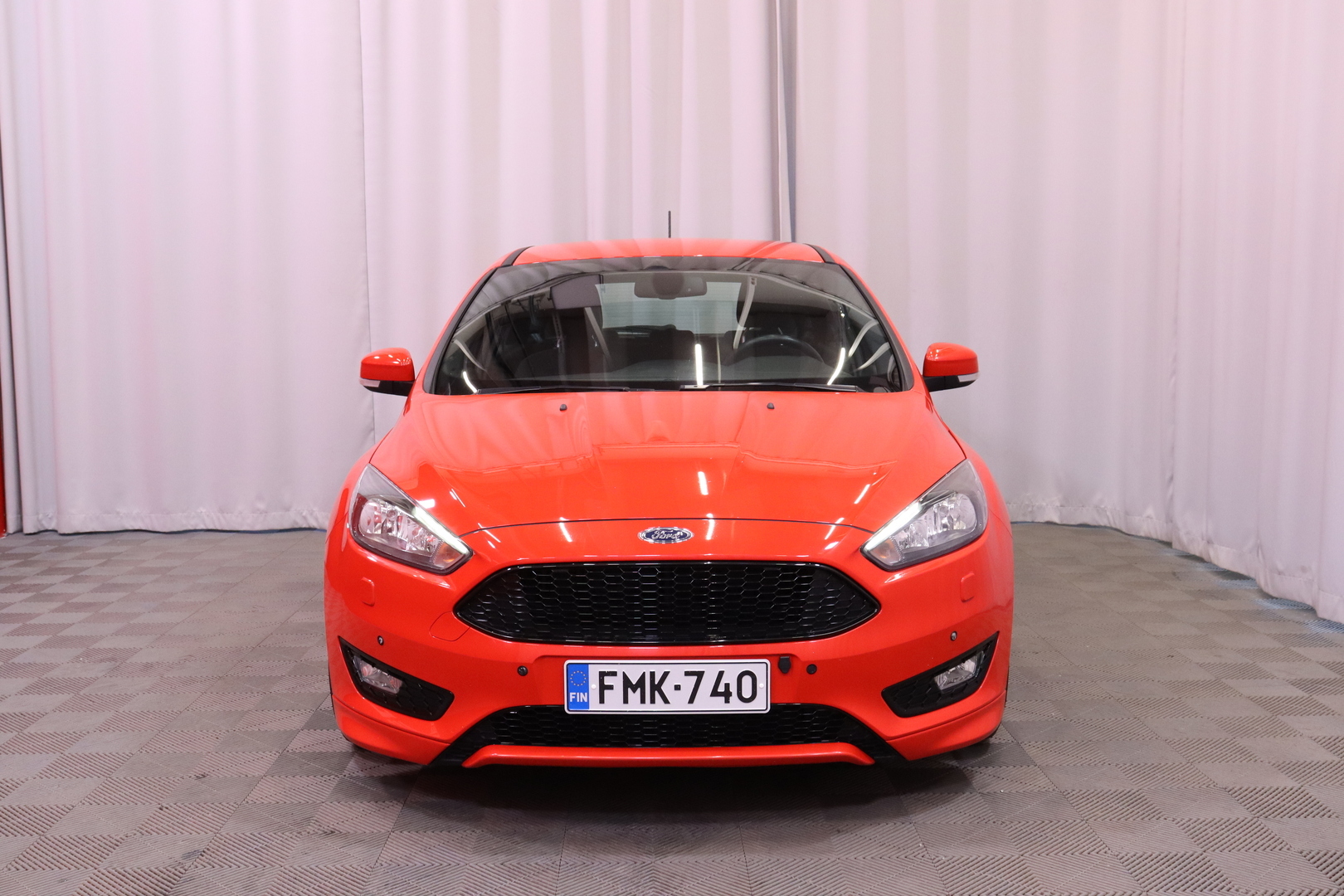 Ford - Focus - 1,0 EcoBoost 125 hv Start/Stop M6 ST-Line 5-ovinen - Viistoperä