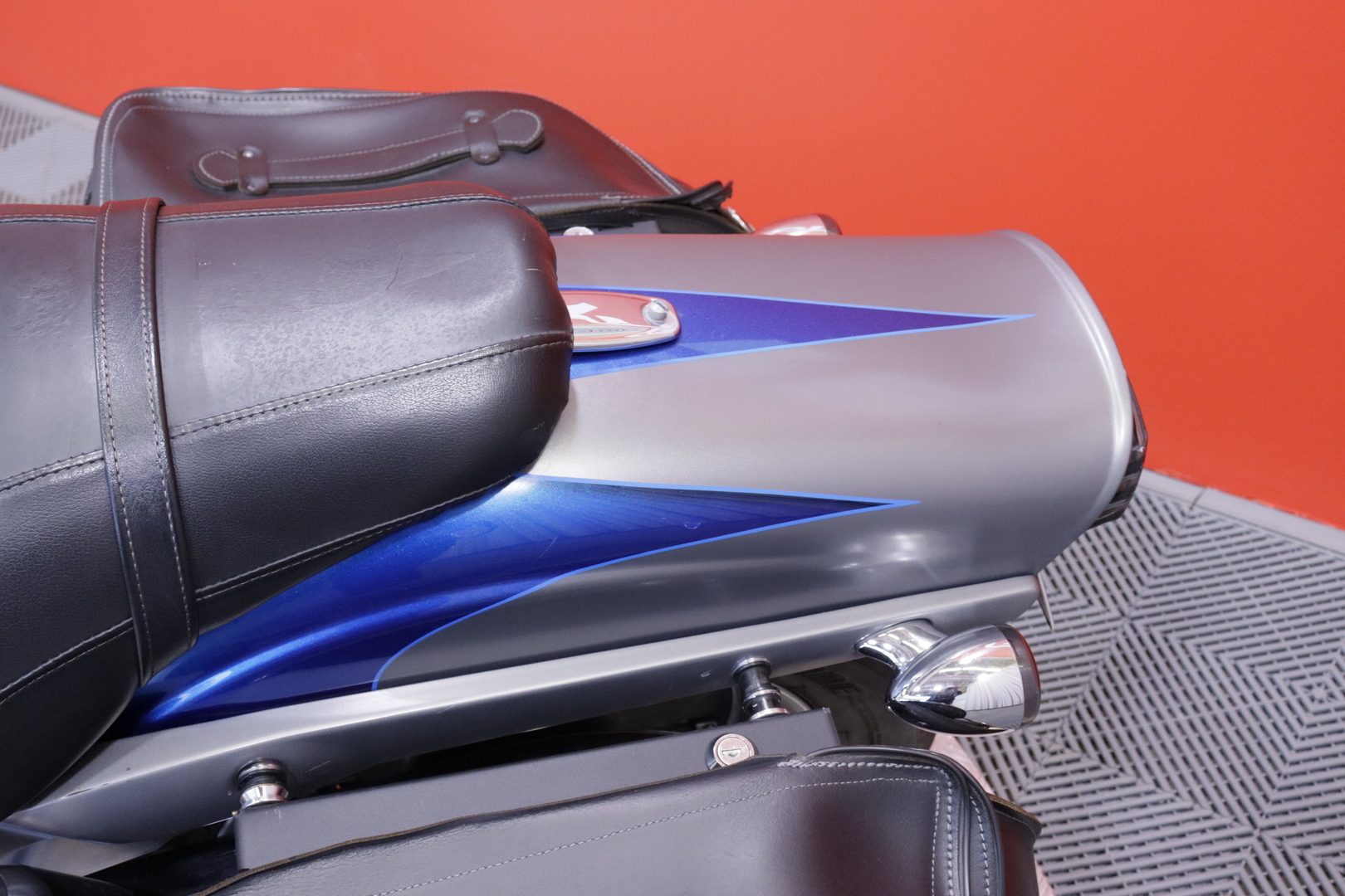 Harley-Davidson - CVO - FAT BOB FXDFSE // Suomi CVO / Nostajat tehty / Huoltokirja / Hieno alkup kuntoinen // - Moottoripyörä