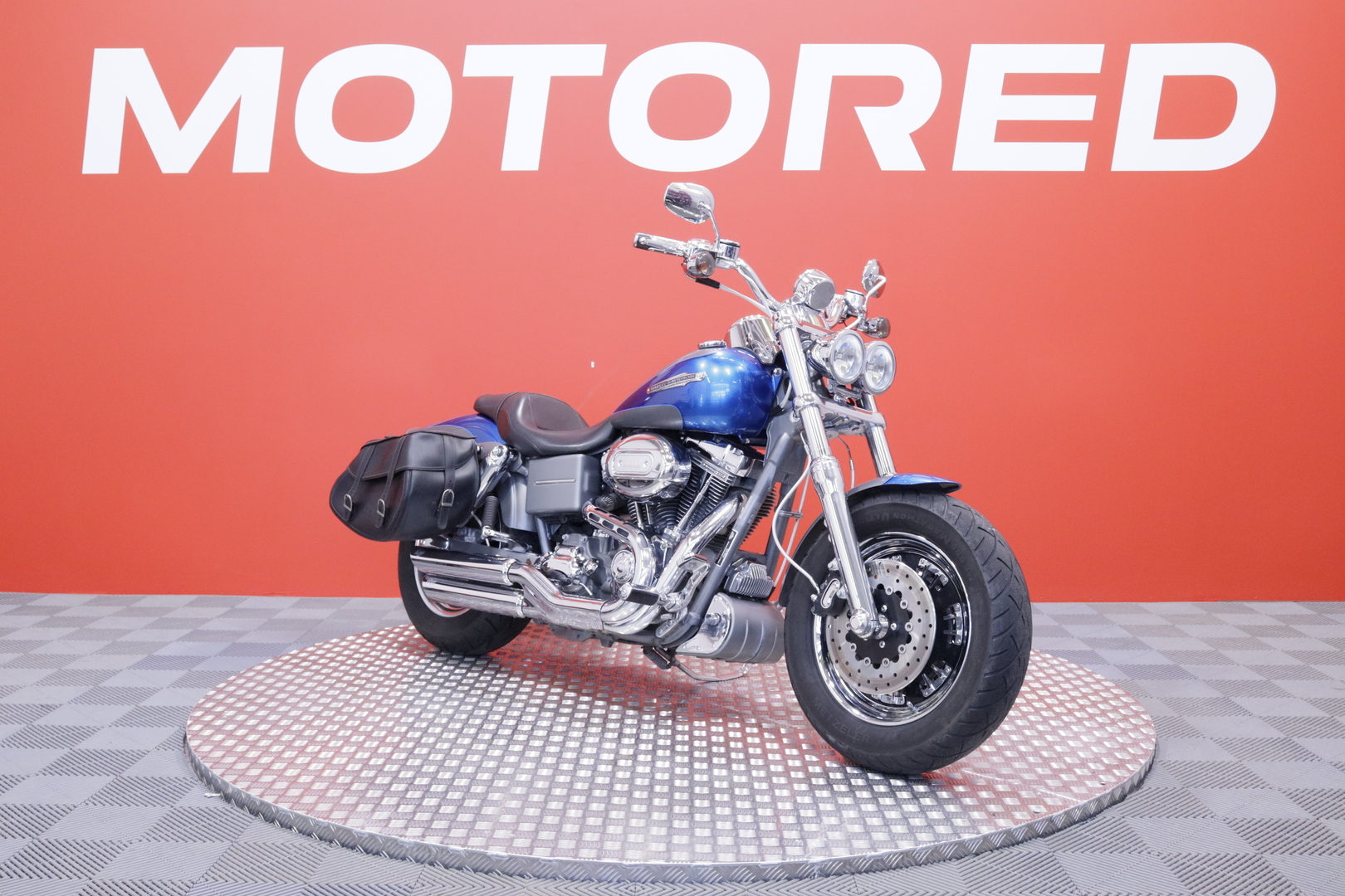 Harley-Davidson - CVO - FAT BOB FXDFSE // Suomi CVO / Nostajat tehty / Huoltokirja / Hieno alkup kuntoinen // - Moottoripyörä