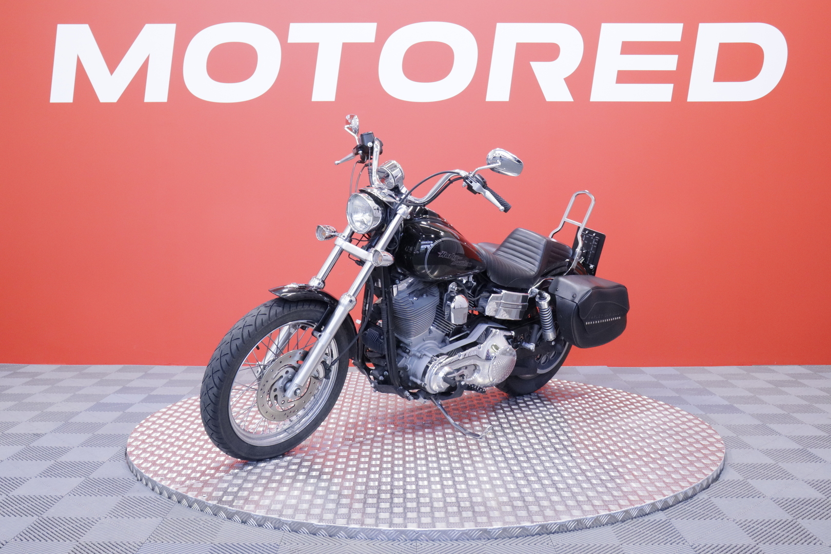 Harley-Davidson - DYNA - FXDCI DYNA SUPER GLIDE CUSTOM // Steppi penkki / Laukut // - Moottoripyörä