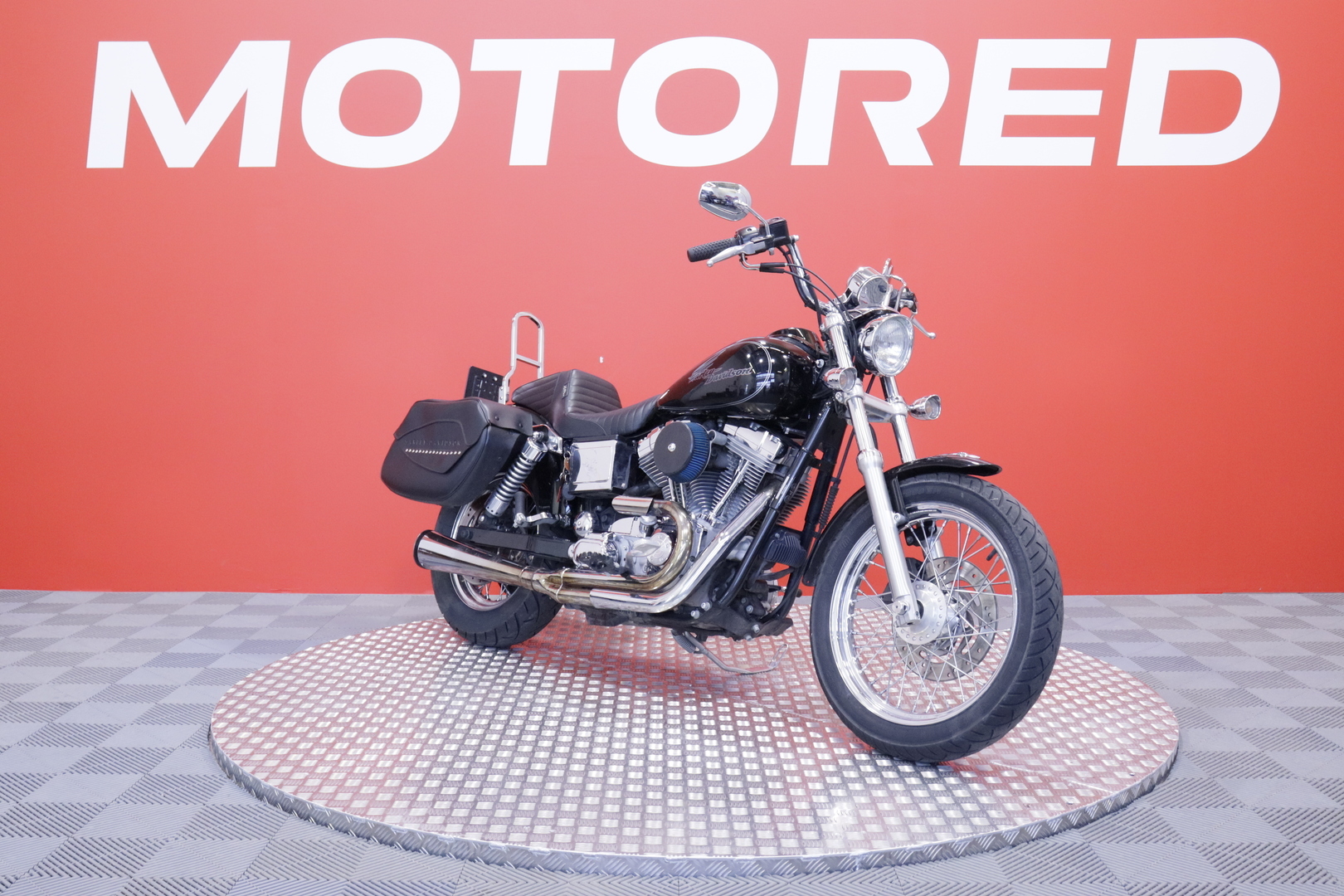 Harley-Davidson - DYNA - FXDCI DYNA SUPER GLIDE CUSTOM // Steppi penkki / Laukut // - Moottoripyörä