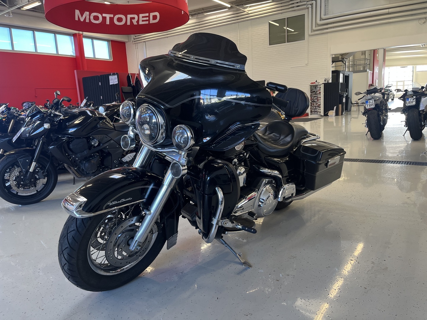 Harley-Davidson - TOURING - FLHTCUI Ultra Classic Glide // FLHTCU / Vakkari / V&H / Stereot / 1- Kilpinen // - Moottoripyörä