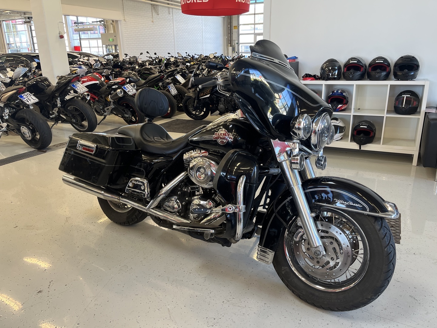Harley-Davidson - TOURING - FLHTCUI Ultra Classic Glide // FLHTCU / Vakkari / V&H / Stereot / 1- Kilpinen // - Moottoripyörä