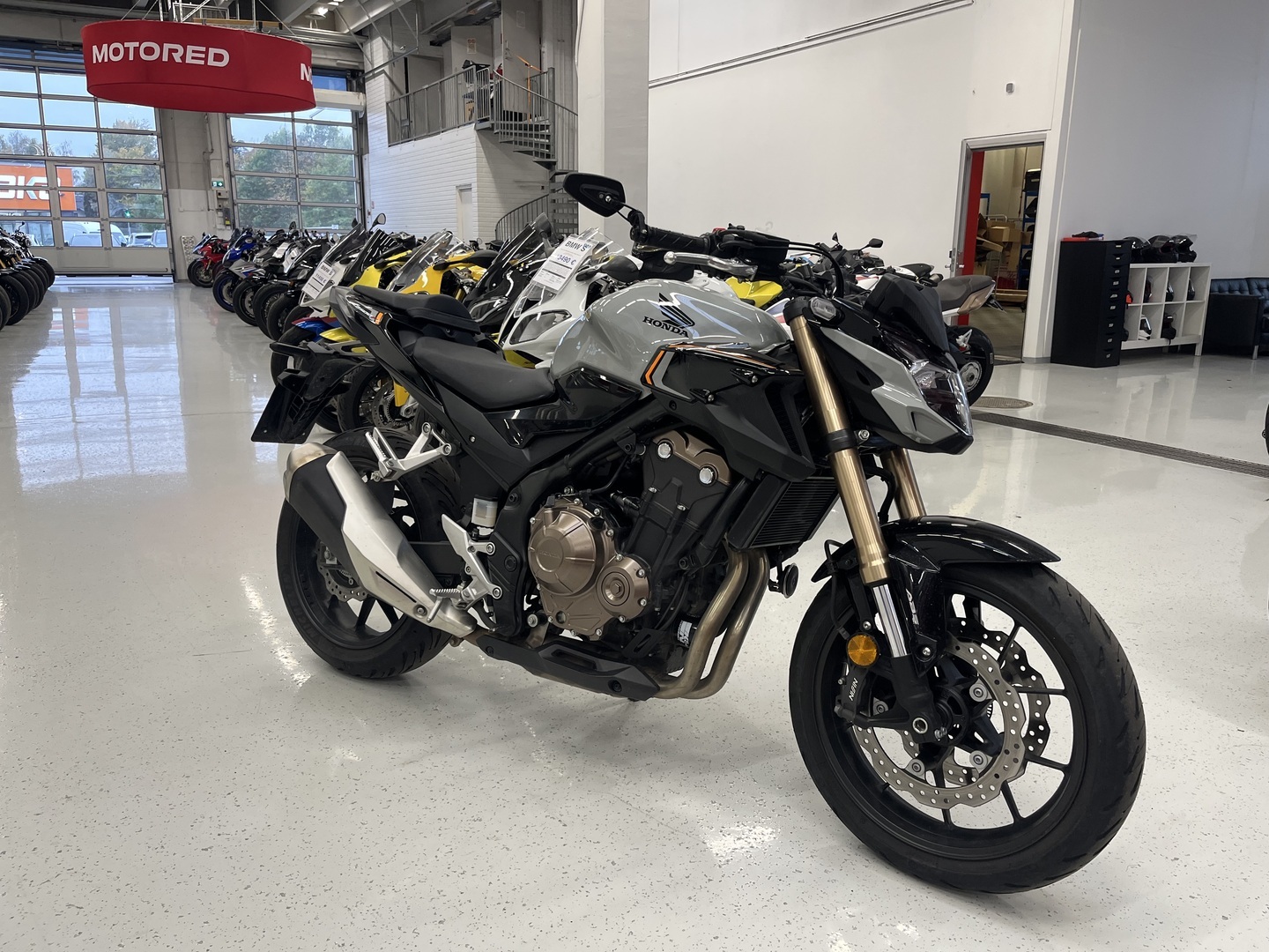 Honda - CB - 500 F // Juuri saapunut / 1-om Suomipyörä / ABS / Orkkis kuntoinen // - Moottoripyörä
