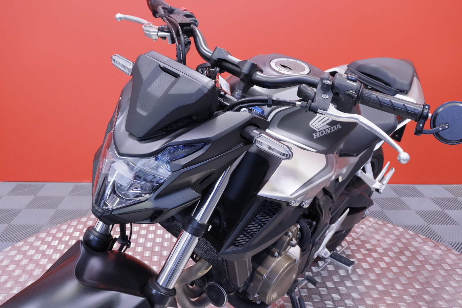Honda - CB - 500 F // MIVV putkisto / huoltokirja / A2-pyörä // - Moottoripyörä
