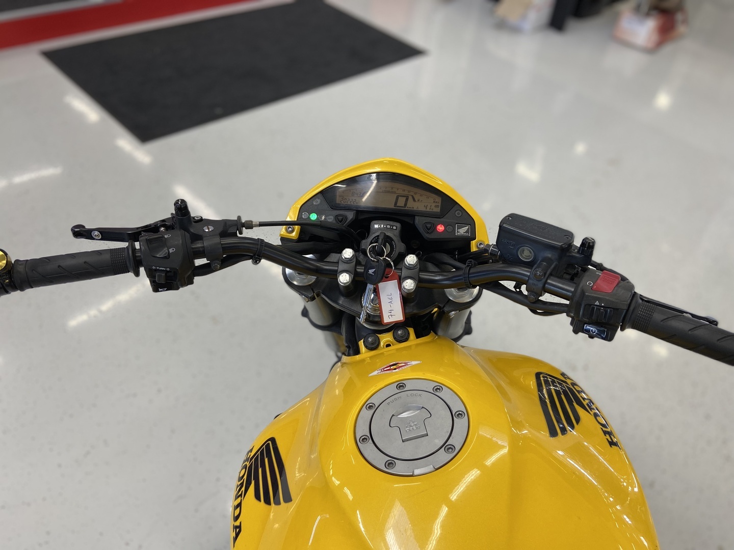 Honda - CB - 600 F Hornet // Mivv / Suomi-pyörä / Säädettävät kahvat // - Moottoripyörä