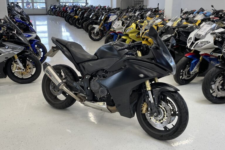 Honda - CBR - 600 F // Suomi pyörä / GPR / ABS // - Moottoripyörä