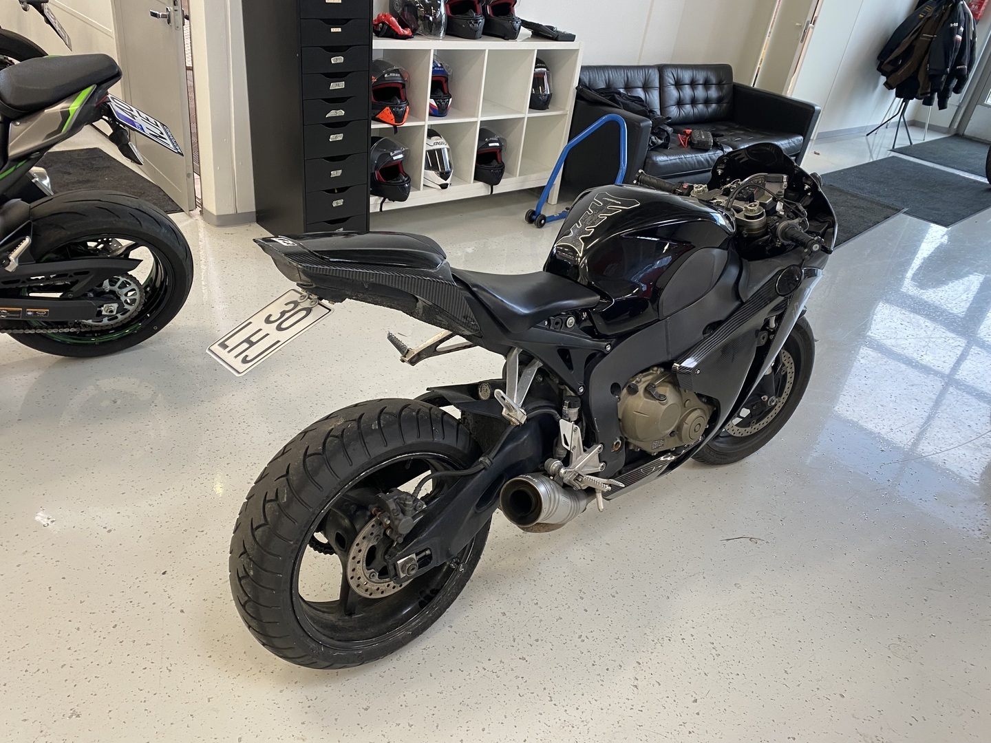 Honda - CBR - 1000 RR Fireblade // Juuri saapunut! / Suomi-pyörä / Leovince // - Moottoripyörä