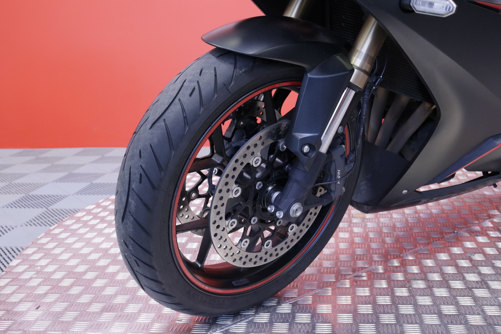 Honda - CBR - 650 R // Suomi Pyörä / Huoltokirja / HSTC // - Moottoripyörä