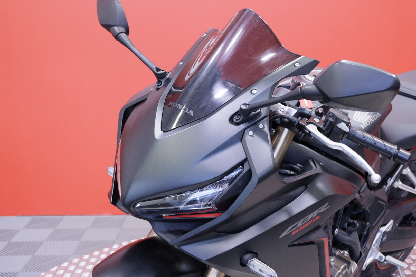 Honda - CBR - 650 R // Suomi Pyörä / Huoltokirja / HSTC // - Moottoripyörä