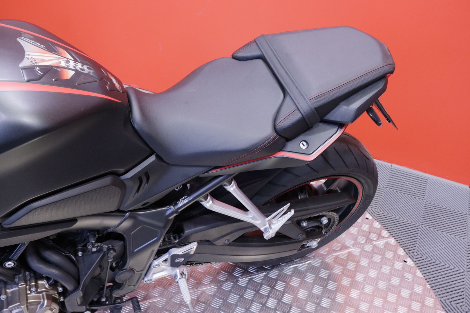 Honda - CBR - 650 R // Suomi Pyörä / Huoltokirja / HSTC // - Moottoripyörä