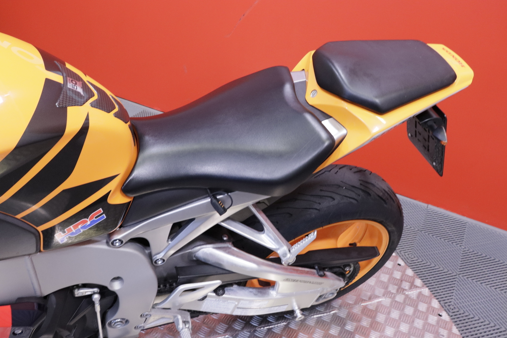 Honda - CBR - 1000 RR Fireblade // Suomi-Pyörä / Akrapovic / Huollettu // - Moottoripyörä