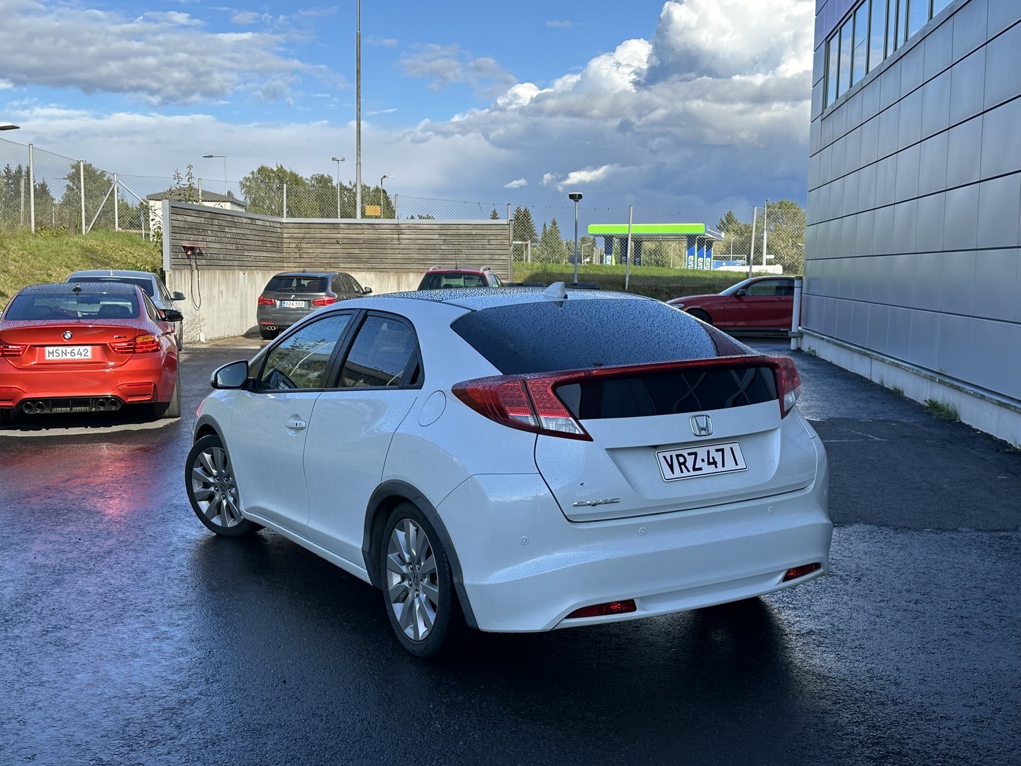 Honda - Civic - 5D 1,8i Executive - Viistoperä