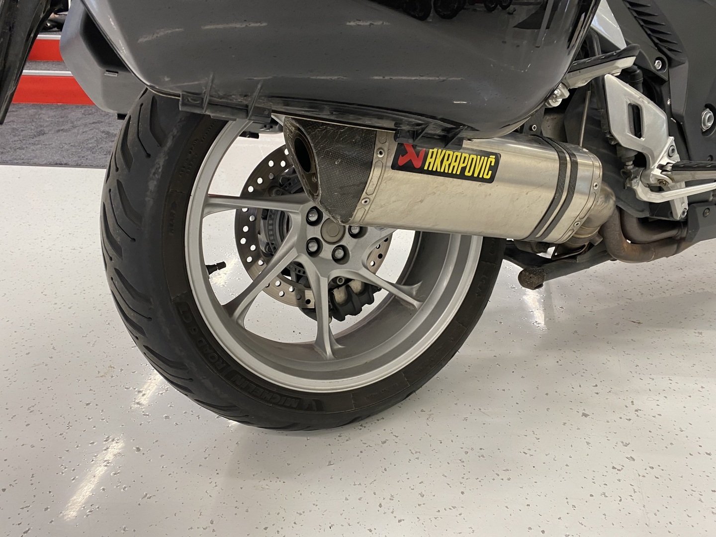 Honda - VFR - 1200 F // Juuri saapunut! / Huoltokirja / 3x Laukut // - Moottoripyörä