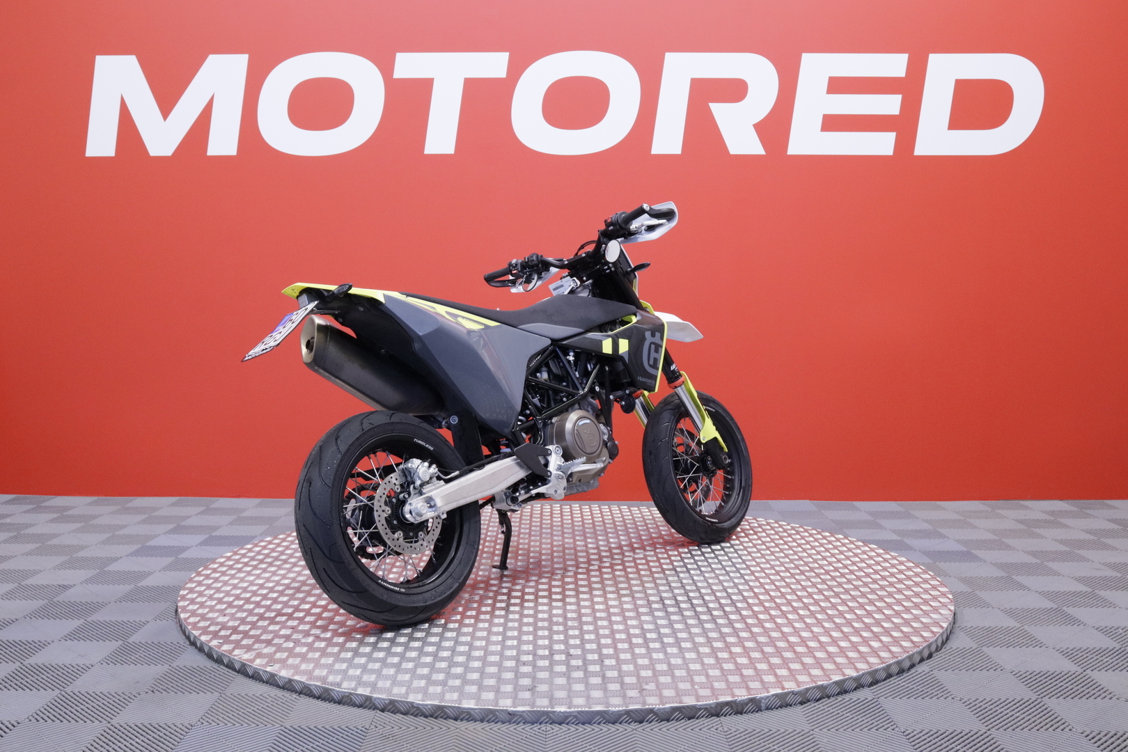 Husqvarna - 701 - Supermoto // A2 / Suomi-pyörä / Cornering ABS / Easy Shift // - Moottoripyörä
