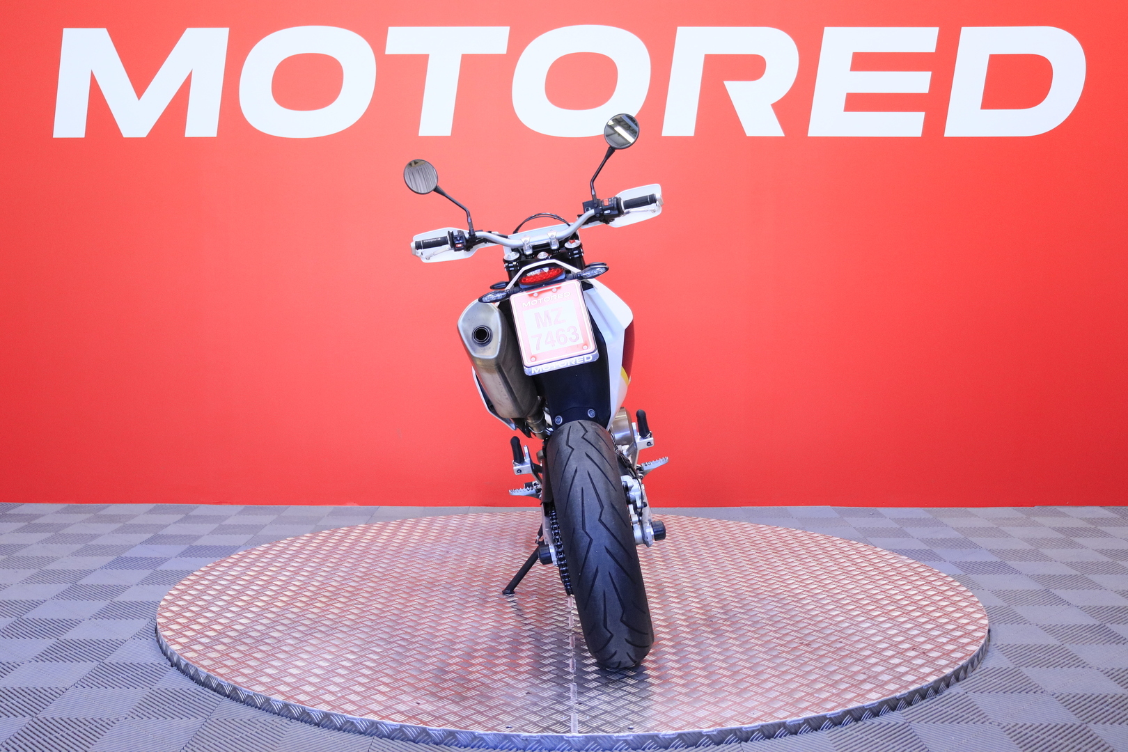 Husqvarna - 701 - Supermoto // Huoltokirja / Alkuperäis kunto! / ABS // - Moottoripyörä