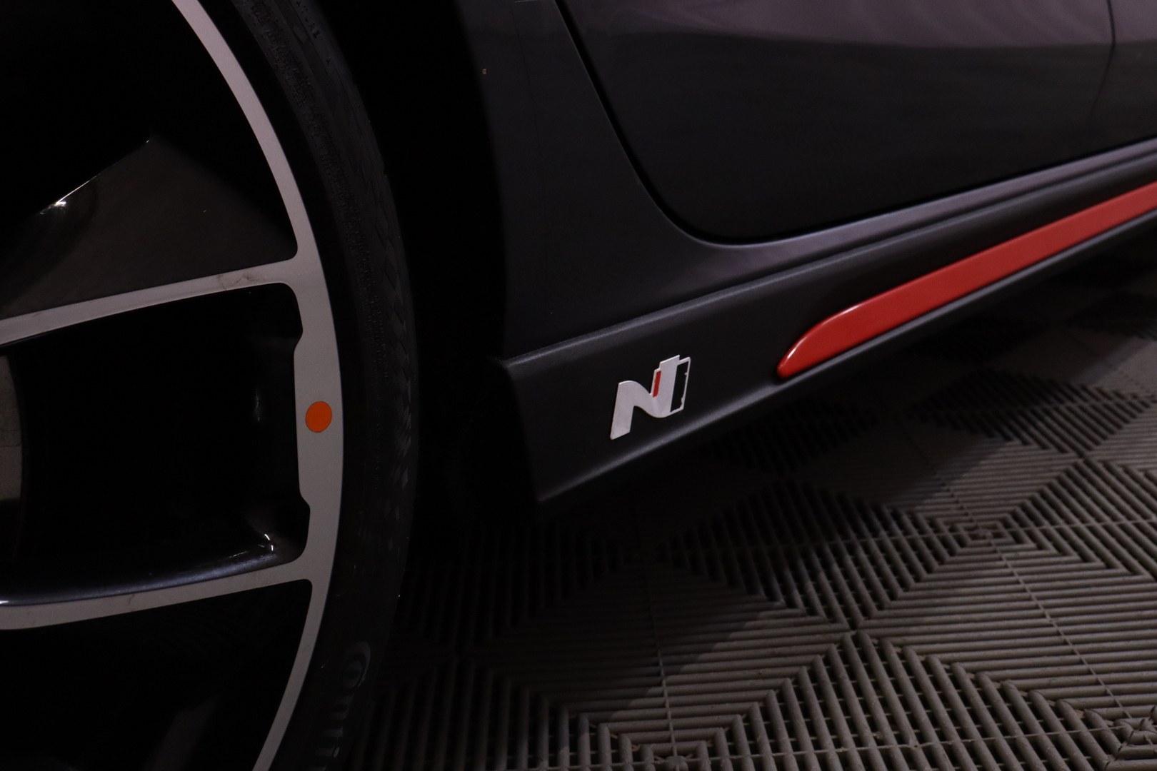 Hyundai - I30 FASTBACK - N 2,0 T-GDI 275 hv 6MT Performance Pack - Viistoperä