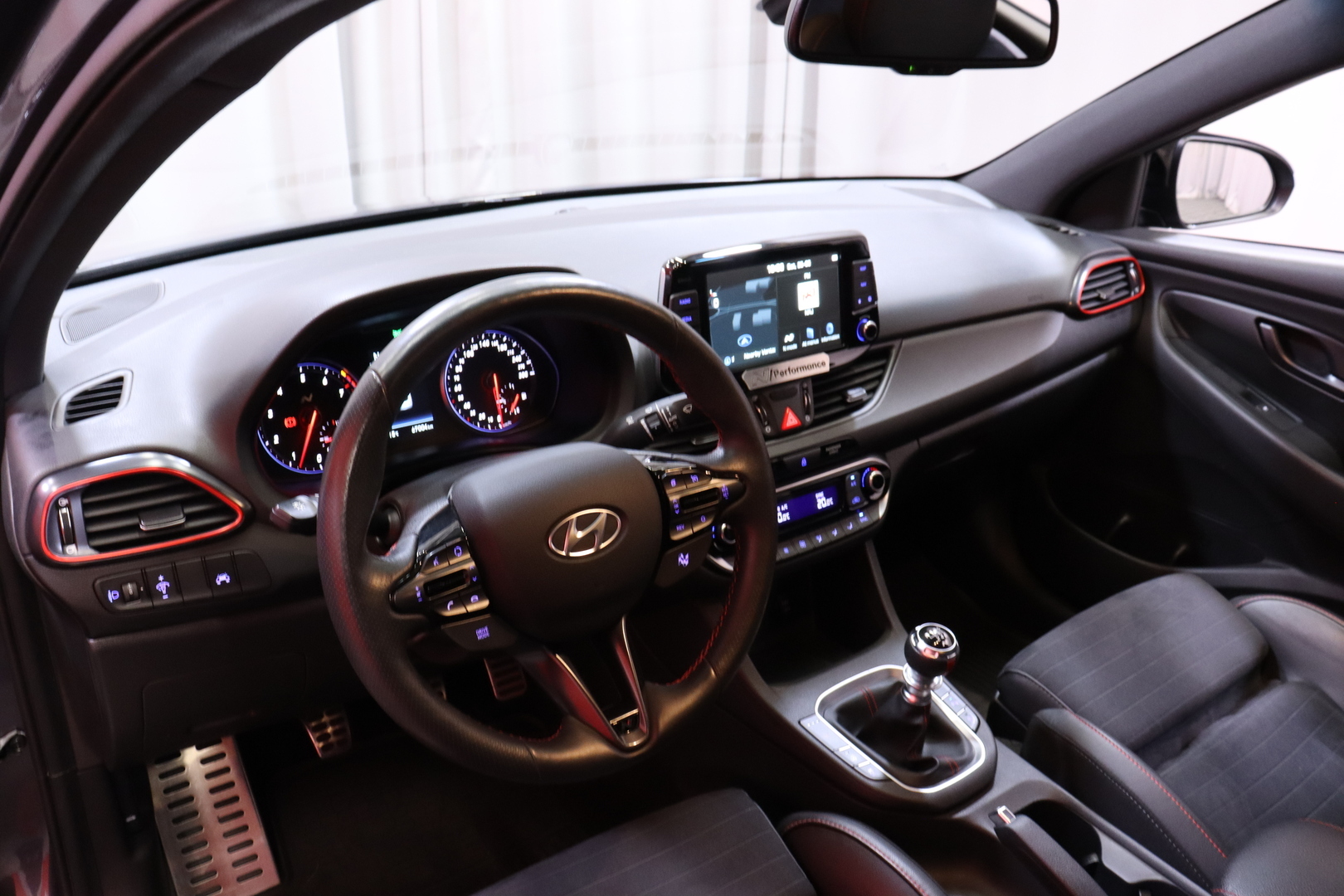 Hyundai - I30 FASTBACK - N 2,0 T-GDI 275 hv 6MT Performance Pack - Viistoperä
