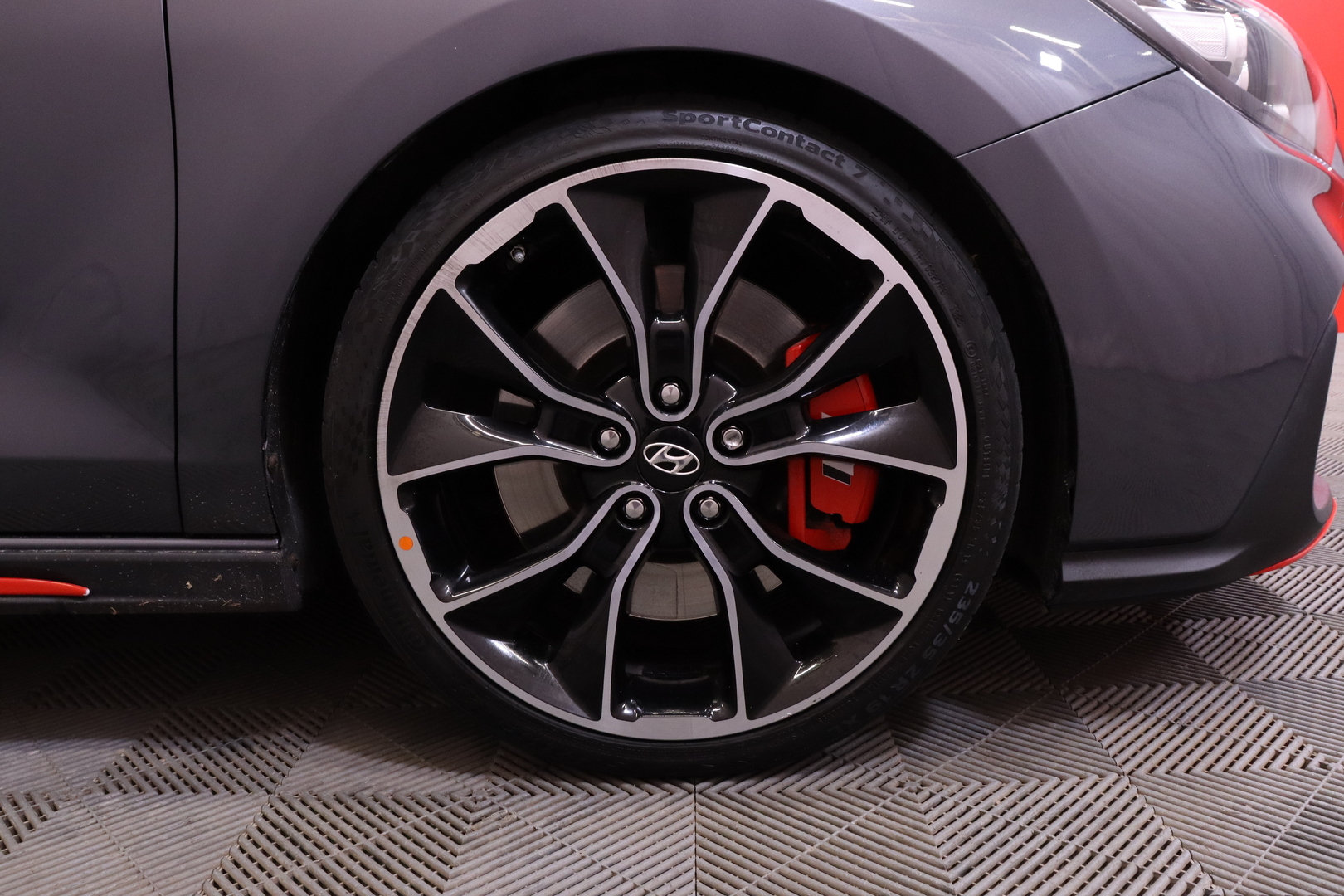 Hyundai - I30 FASTBACK - N 2,0 T-GDI 275 hv 6MT Performance Pack - Viistoperä