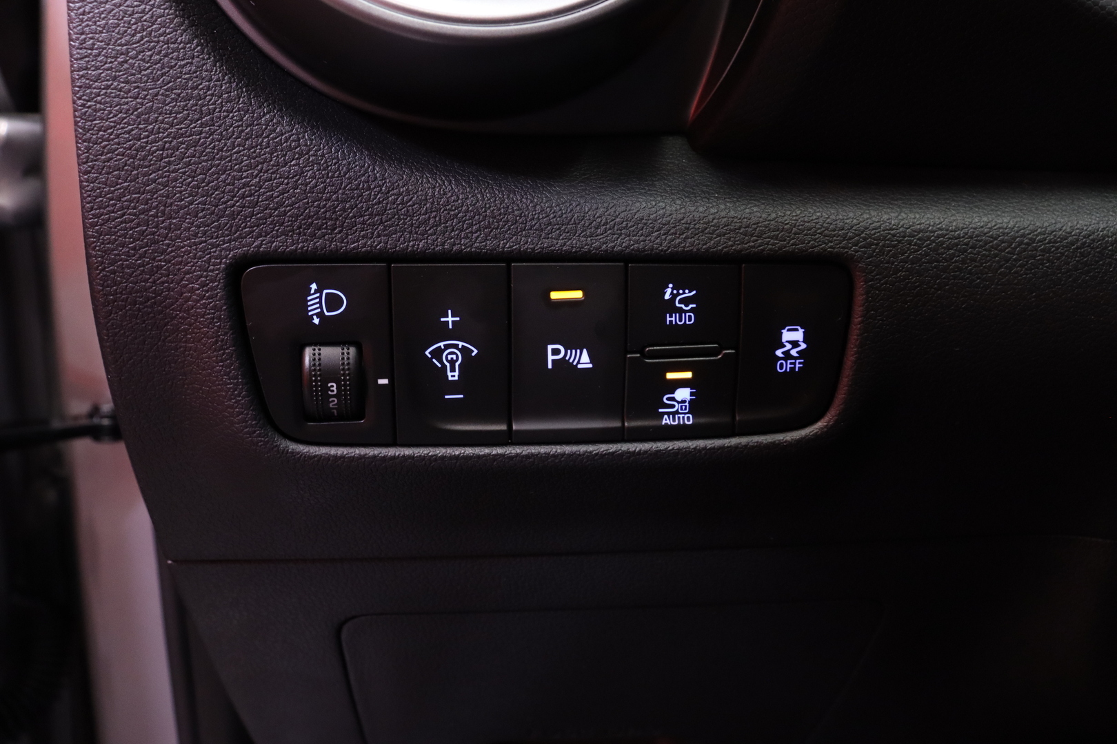 Hyundai - KONA ELECTRIC - electric 64 kWh 204 hv Style MY21 - Maastoauto