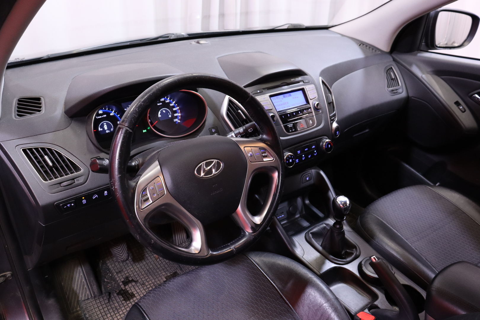 Hyundai - ix35 - 1,7 CRDi 6MT ISG Comfort - Maastoauto