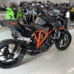 KTM - 1290 - Super Duke R // Ajomodet / Huoltokirja / TCS // - Moottoripyörä