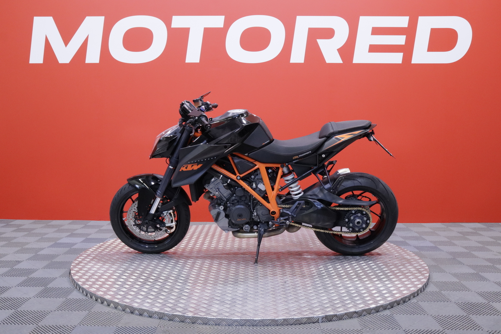 KTM - 1290 - Super Duke R // Ajomodet / Huoltokirja / TCS // - Moottoripyörä