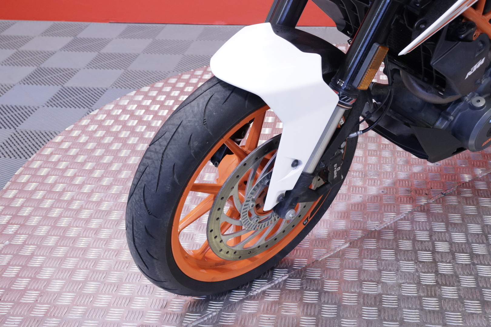KTM - 390 - Duke // Suomi Pyörä / Huoltokirja / ABS / TFT mittaristo // - Moottoripyörä