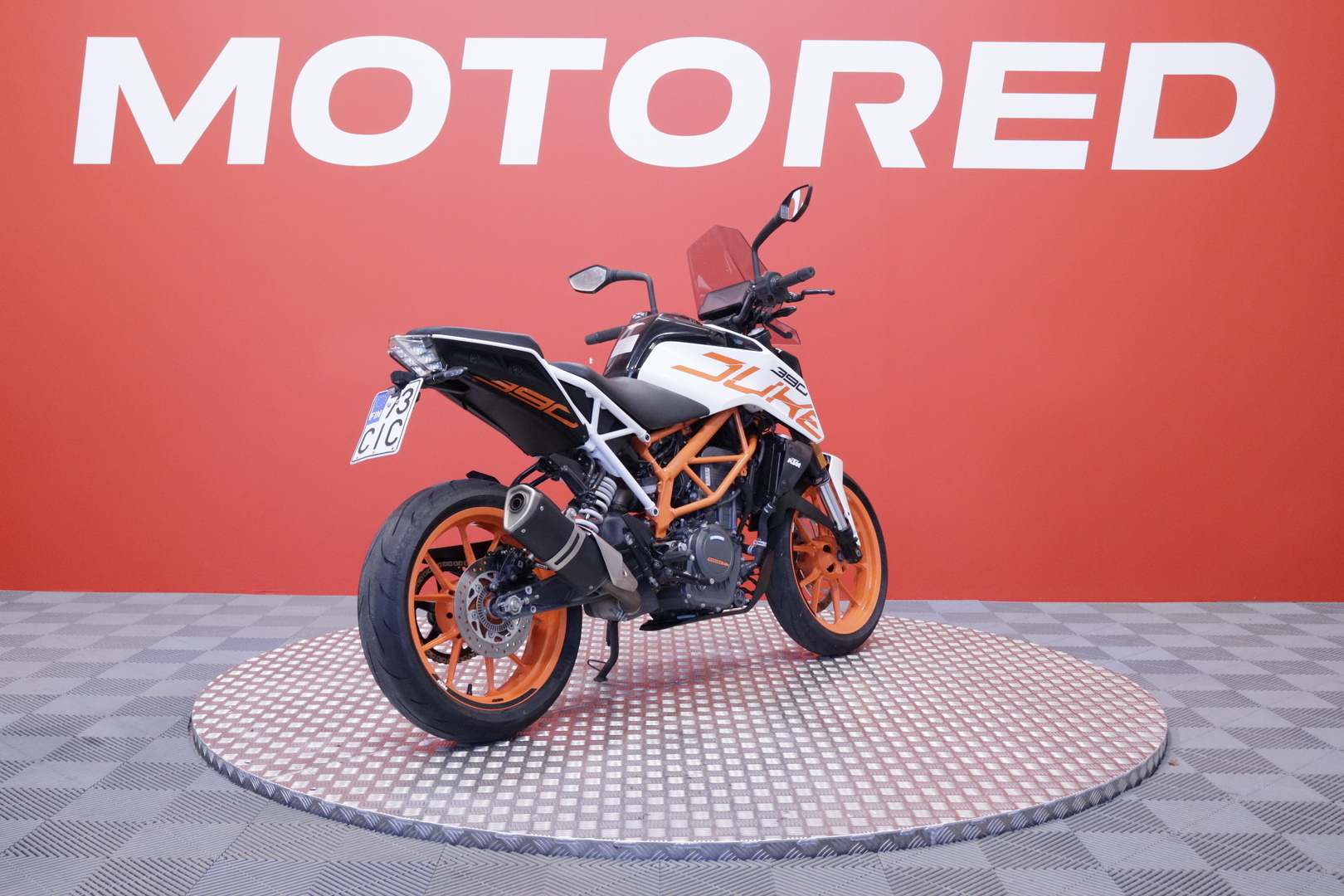 KTM - 390 - Duke // Suomi Pyörä / Huoltokirja / ABS / TFT mittaristo // - Moottoripyörä