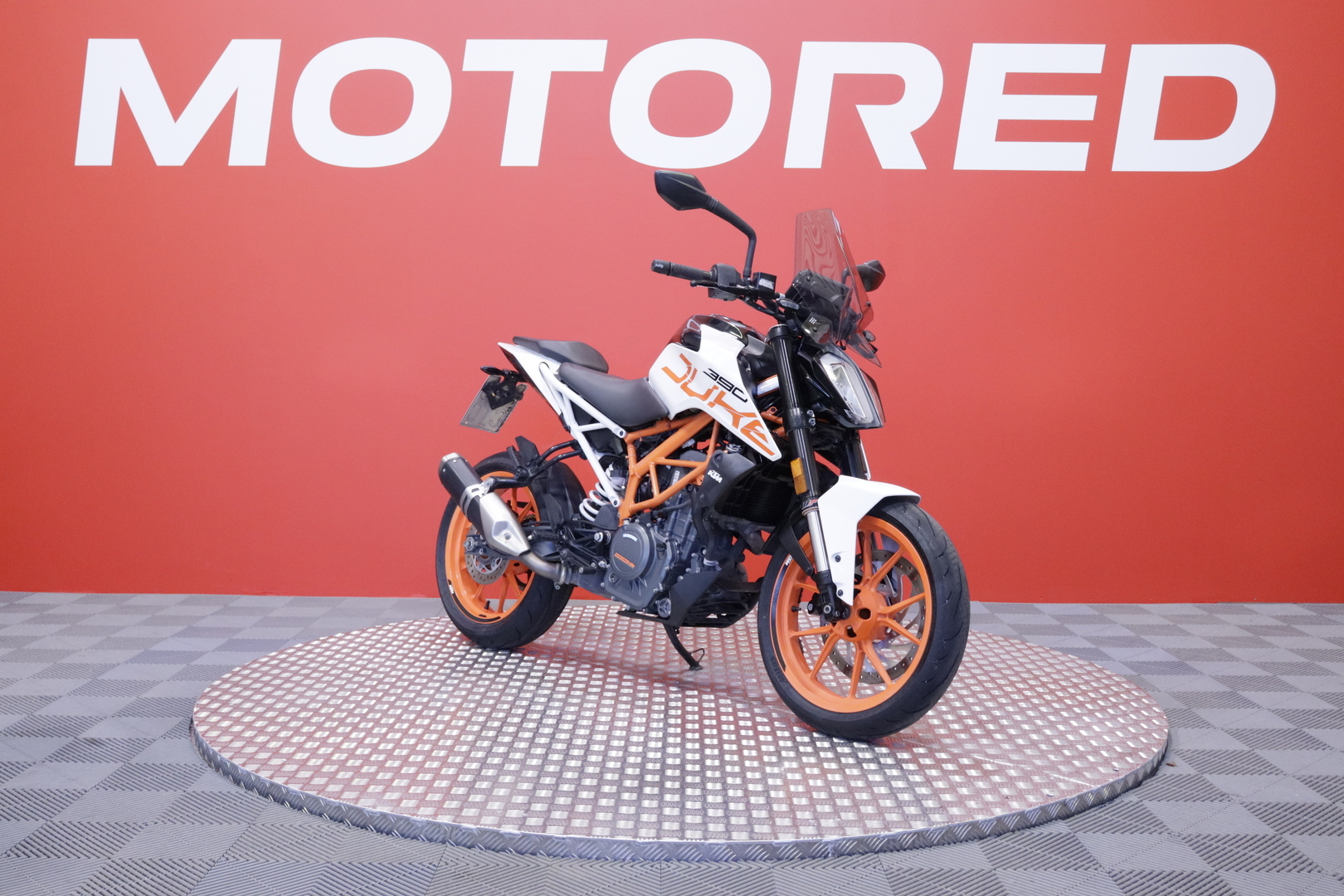 KTM - 390 - Duke // Suomi Pyörä / Huoltokirja / ABS / TFT mittaristo // - Moottoripyörä