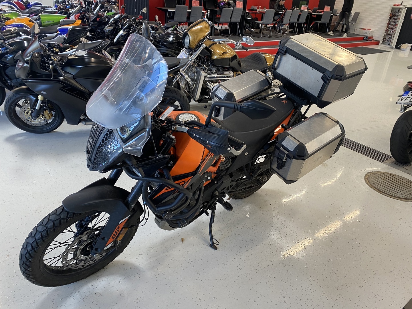 KTM - 390 - // Juuri saapunut! / 3x Laukut / TC / Kaatumaraudat // - Moottoripyörä