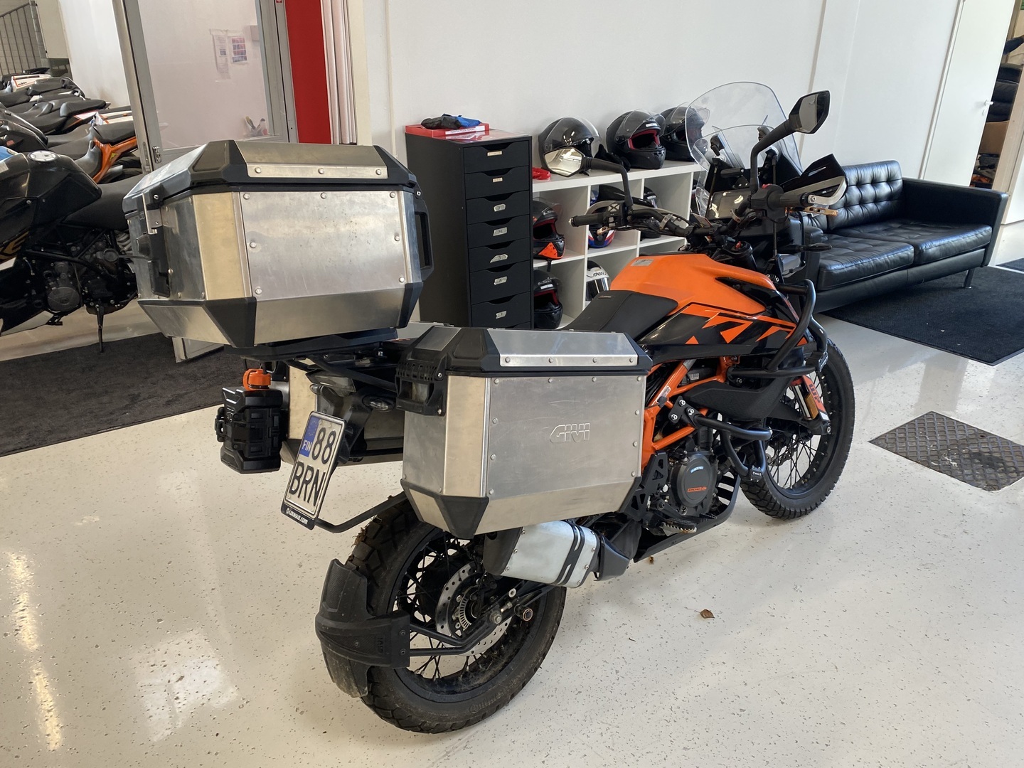 KTM - 390 - // Juuri saapunut! / 3x Laukut / TC / Kaatumaraudat // - Moottoripyörä