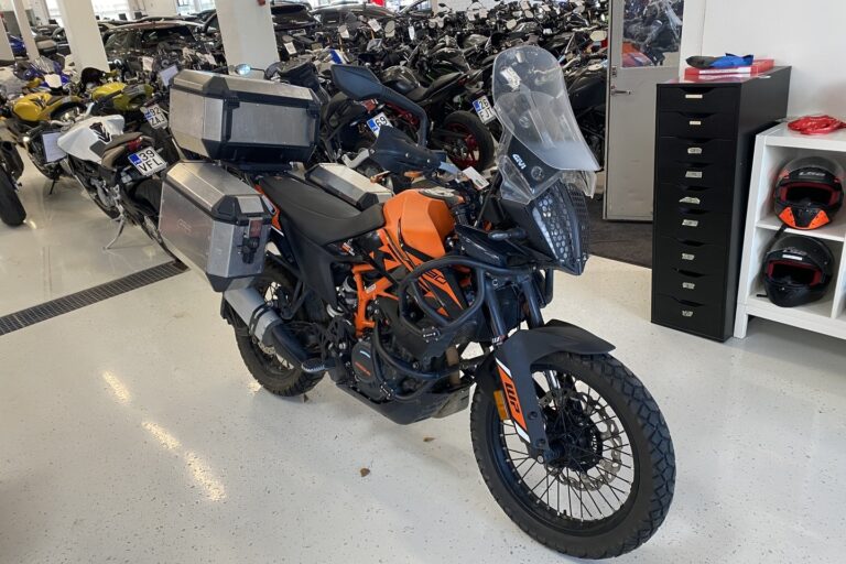 KTM - 390 - // Juuri saapunut! / 3x Laukut / TC / Kaatumaraudat // - Moottoripyörä