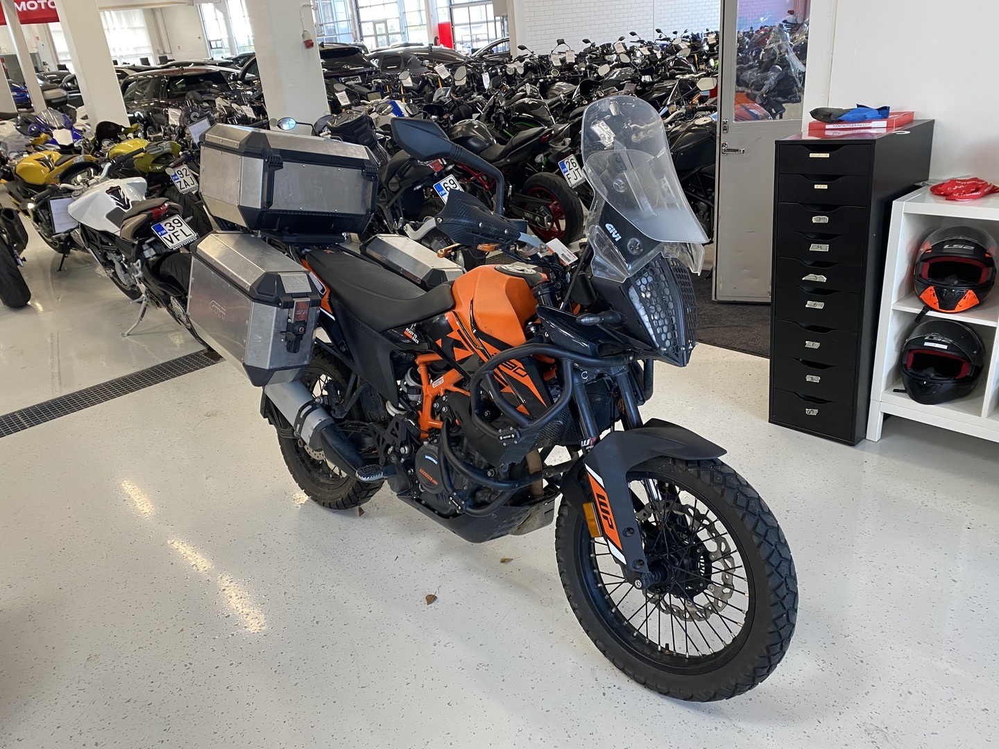 KTM - 390 - // Juuri saapunut! / 3x Laukut / TC / Kaatumaraudat // - Moottoripyörä