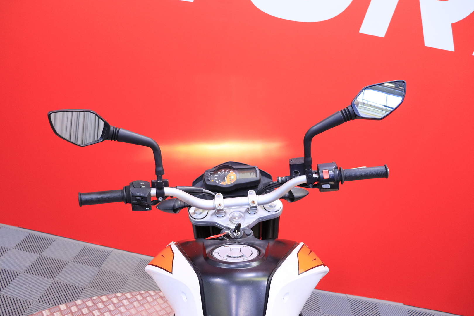 KTM - 690 - Duke // Vähän ajettu! / ABS // - Moottoripyörä